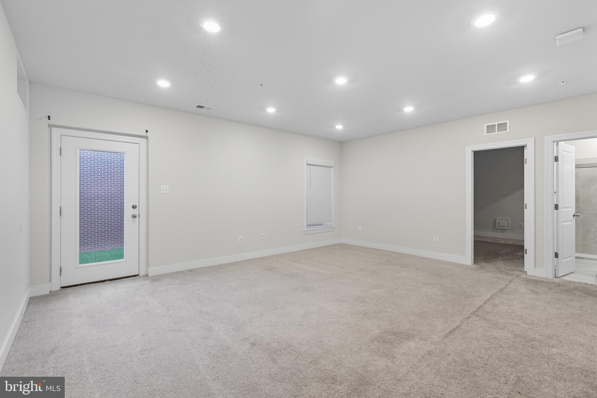 BRICK YARD STATION - Residential