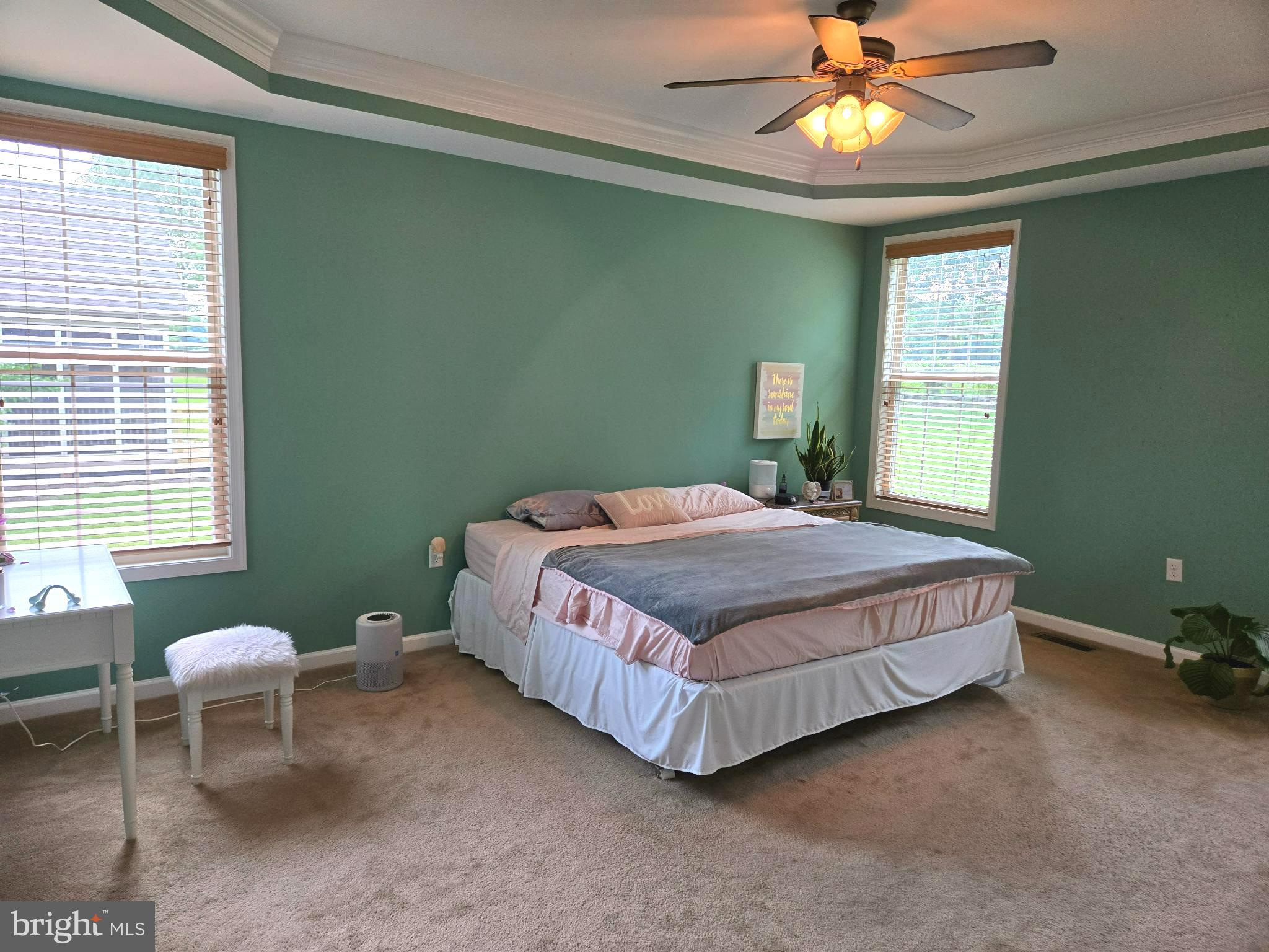 APPLE KNOLLS ESTATES - Residential