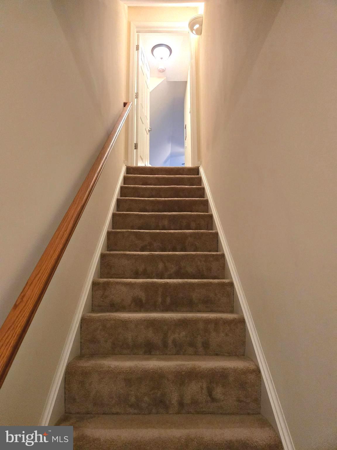 APPLE KNOLLS ESTATES - Residential