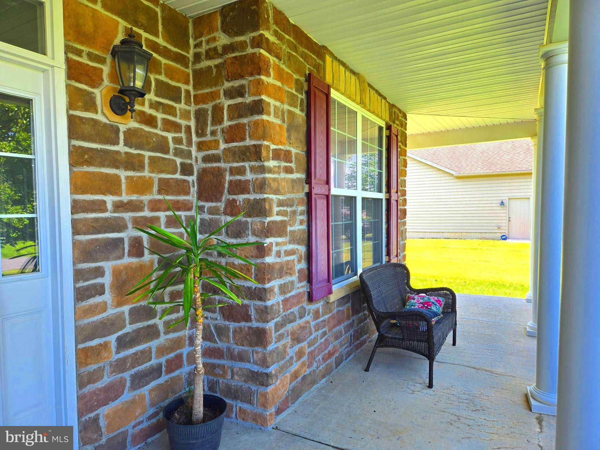 APPLE KNOLLS ESTATES - Residential