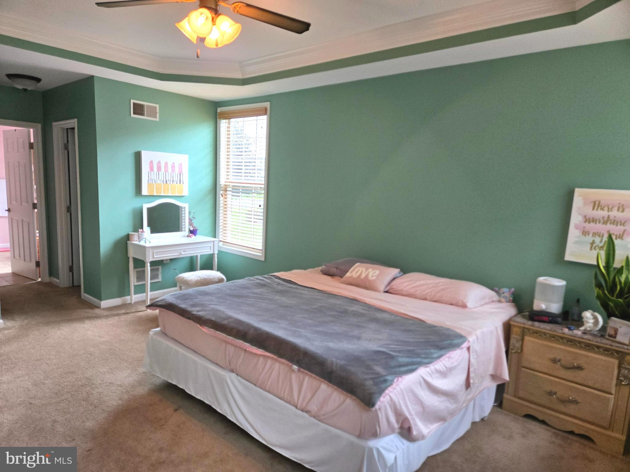 APPLE KNOLLS ESTATES - Residential