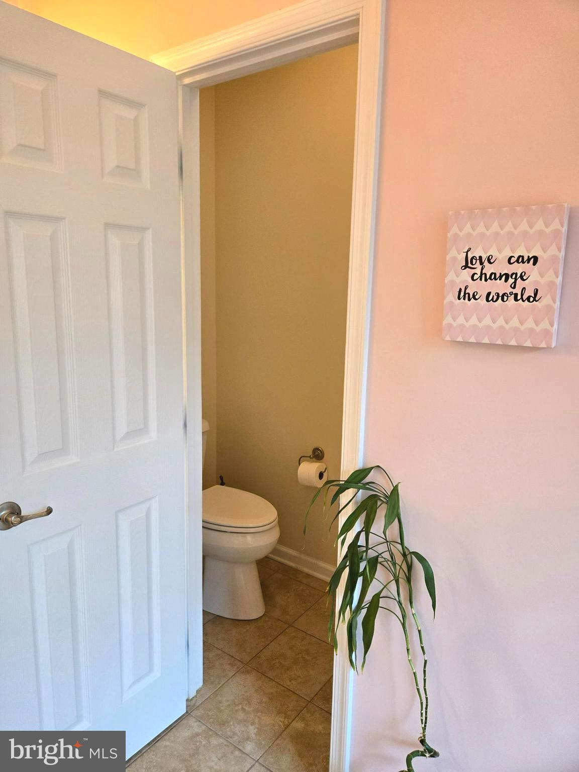 APPLE KNOLLS ESTATES - Residential