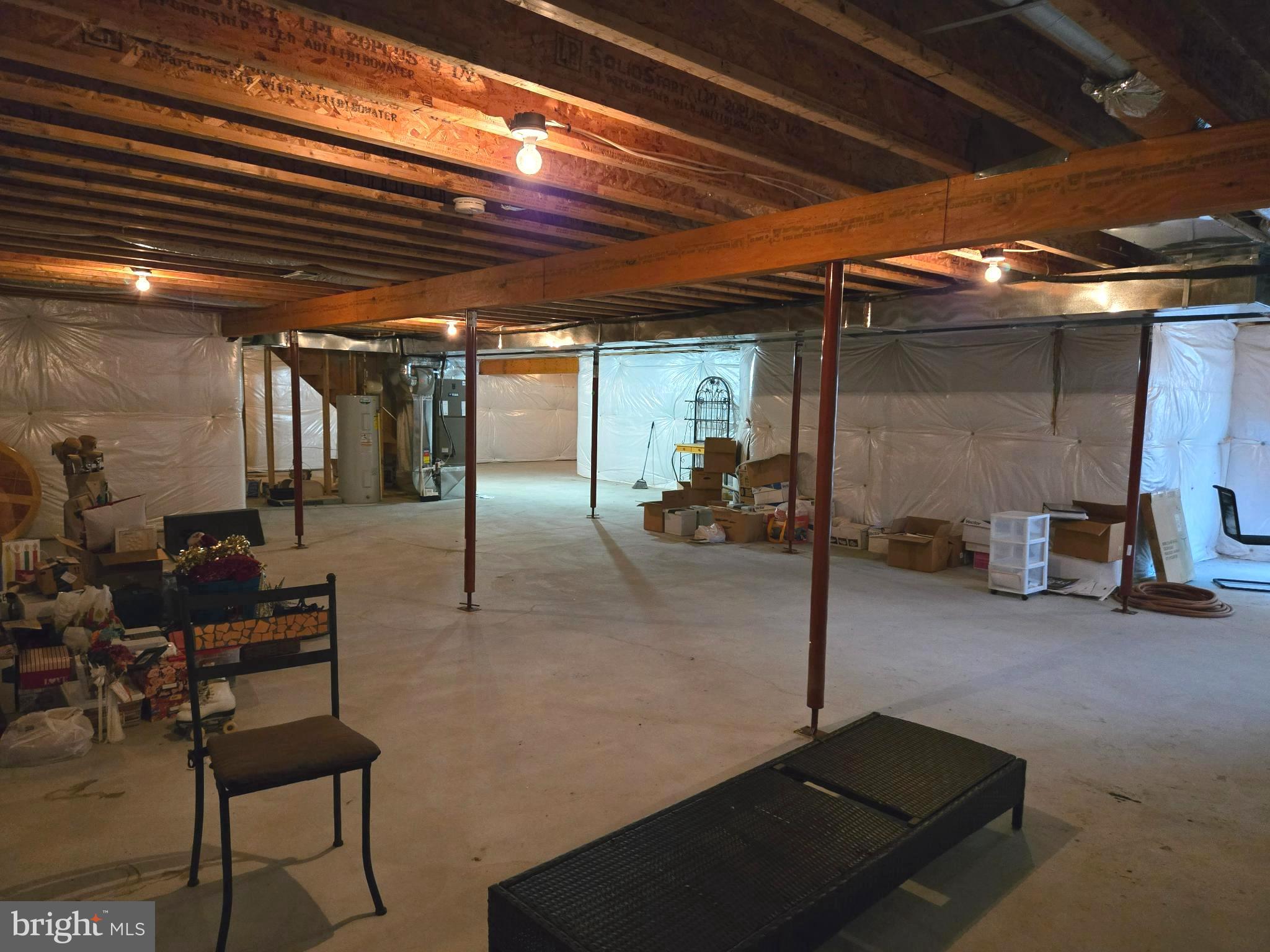 APPLE KNOLLS ESTATES - Residential