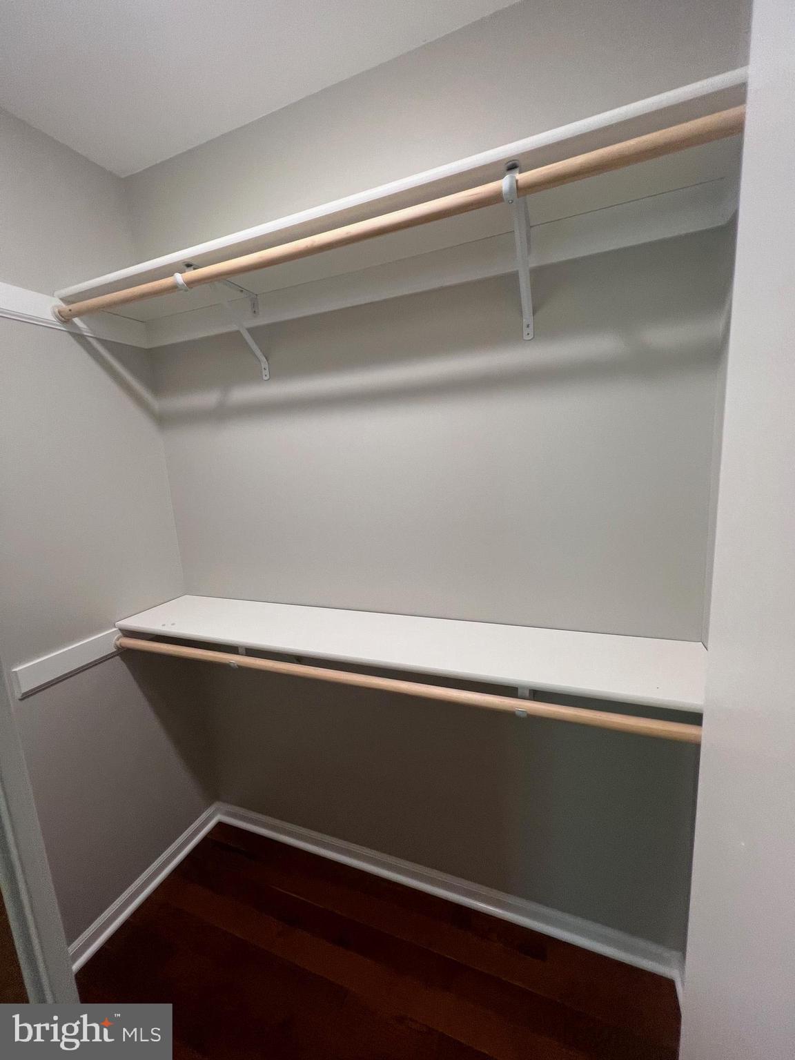 DOUGLAS OAKS - Residential