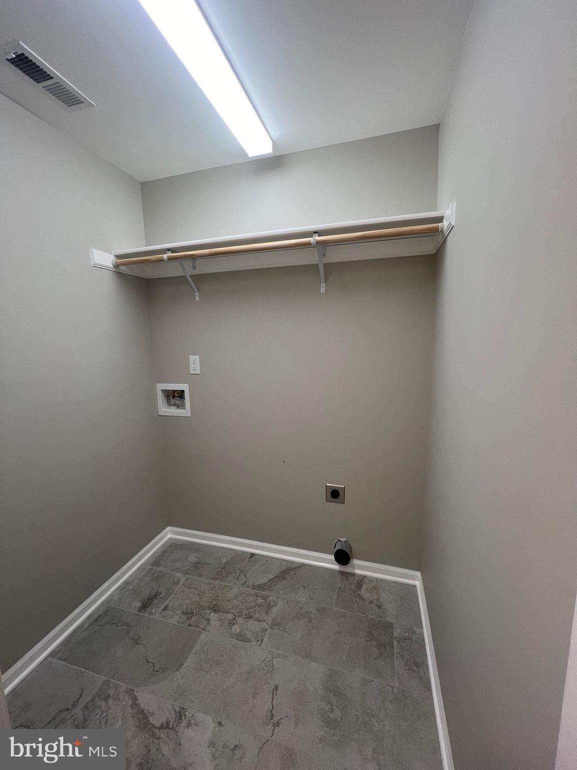 DOUGLAS OAKS - Residential