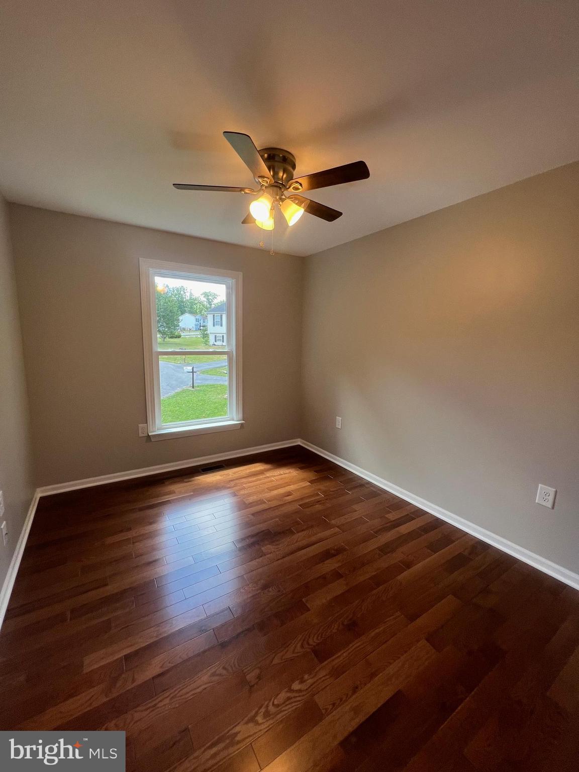 DOUGLAS OAKS - Residential