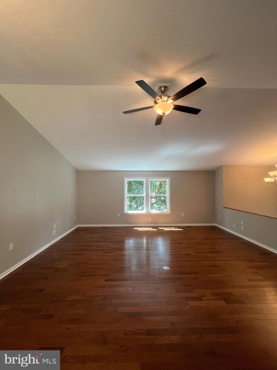 DOUGLAS OAKS - Residential