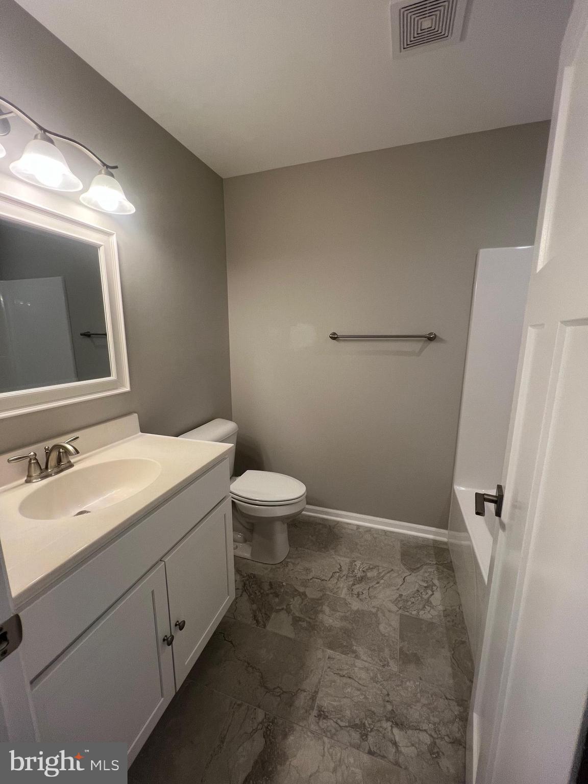 DOUGLAS OAKS - Residential