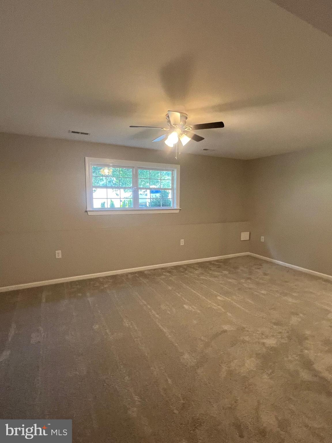 DOUGLAS OAKS - Residential