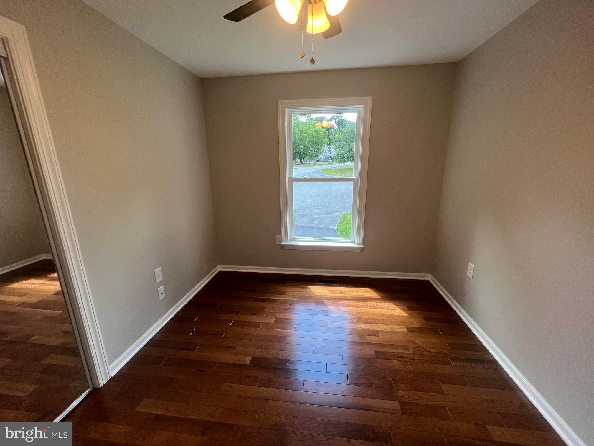 DOUGLAS OAKS - Residential