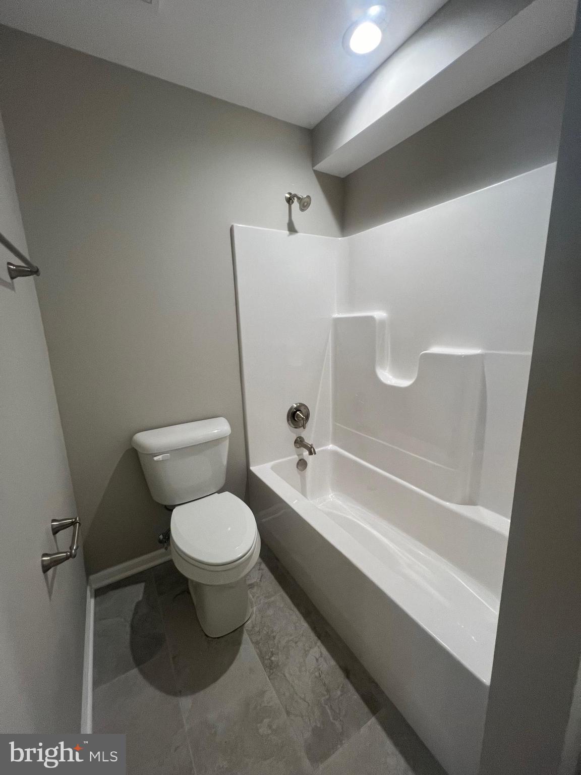 DOUGLAS OAKS - Residential