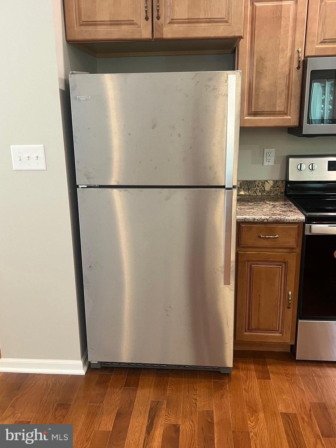 DOUGLAS OAKS - Residential