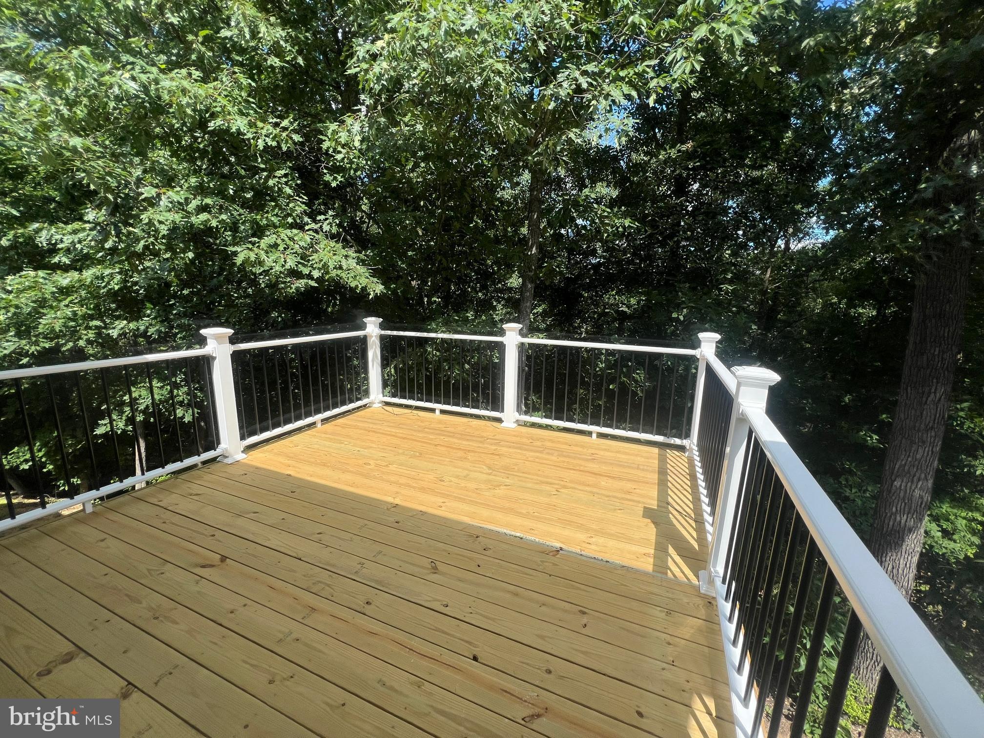 DOUGLAS OAKS - Residential