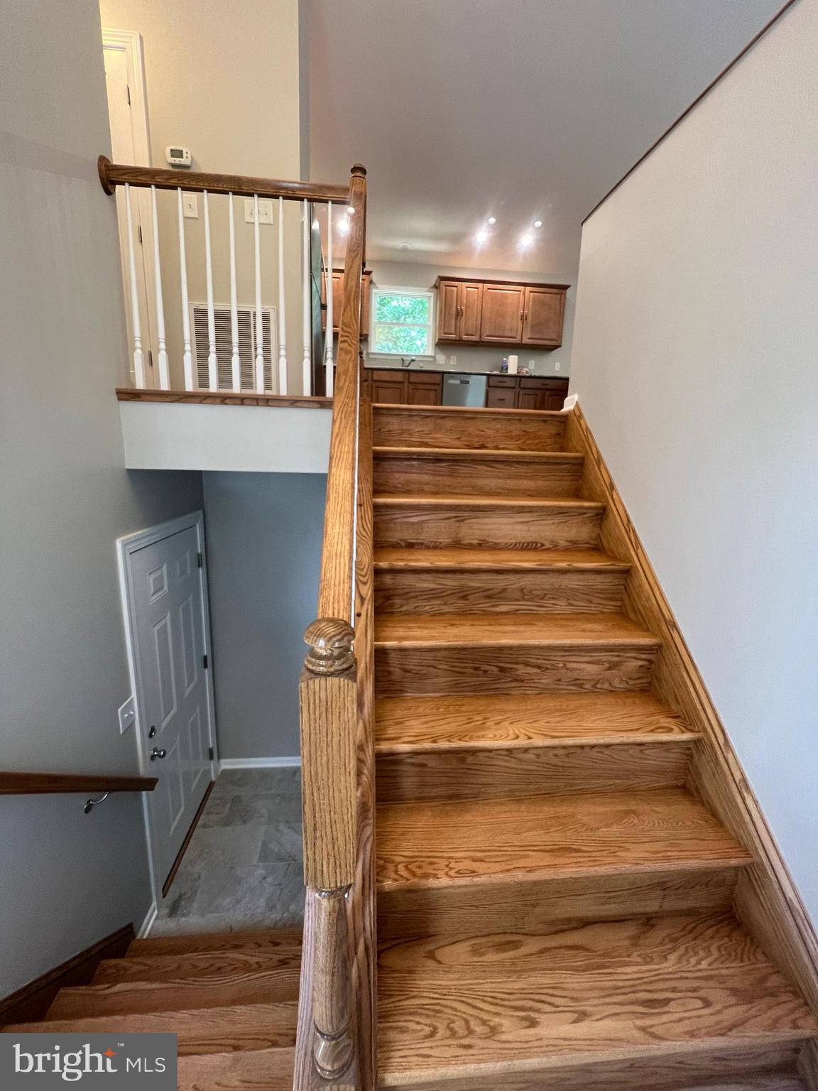 DOUGLAS OAKS - Residential