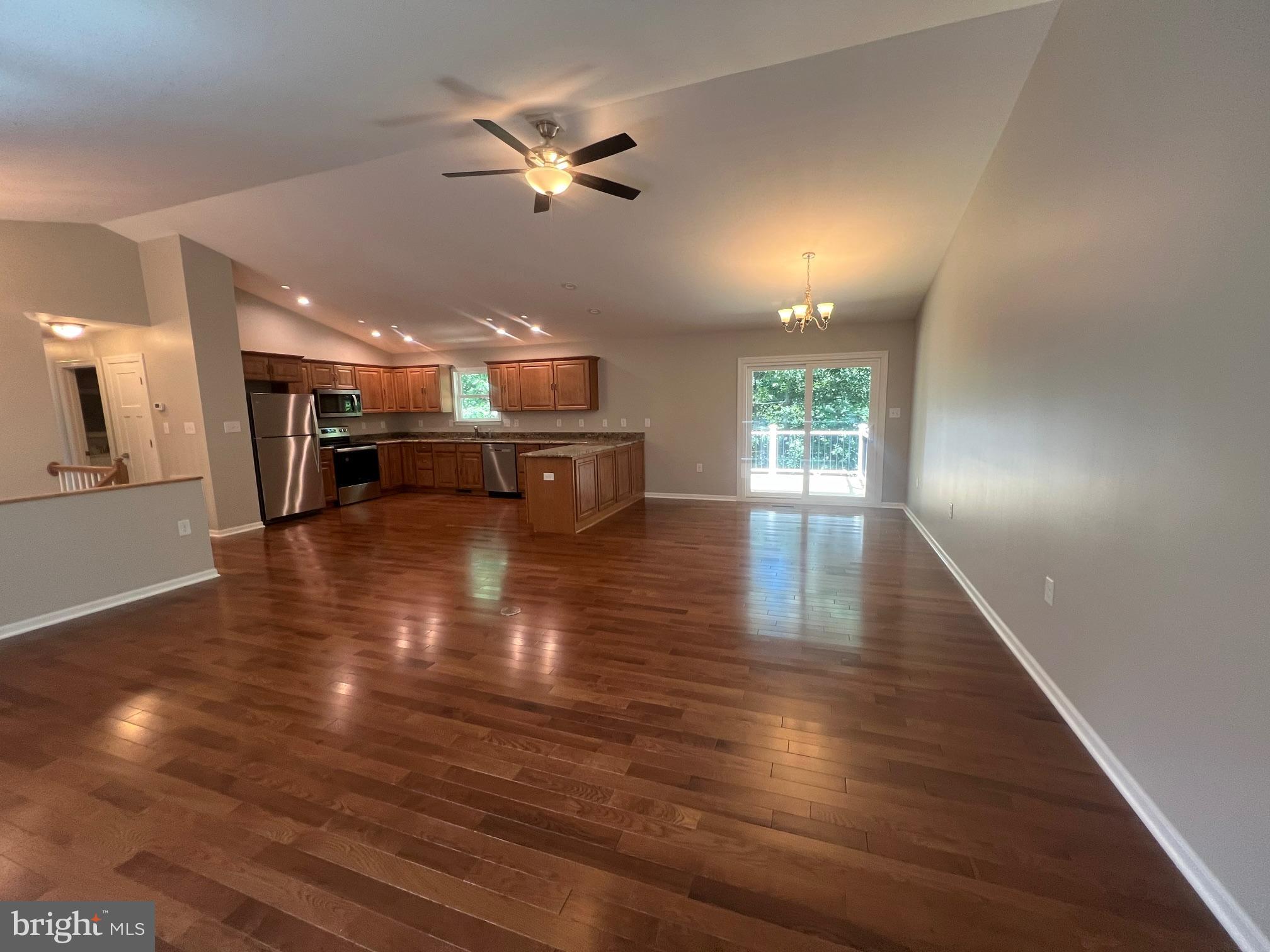 DOUGLAS OAKS - Residential