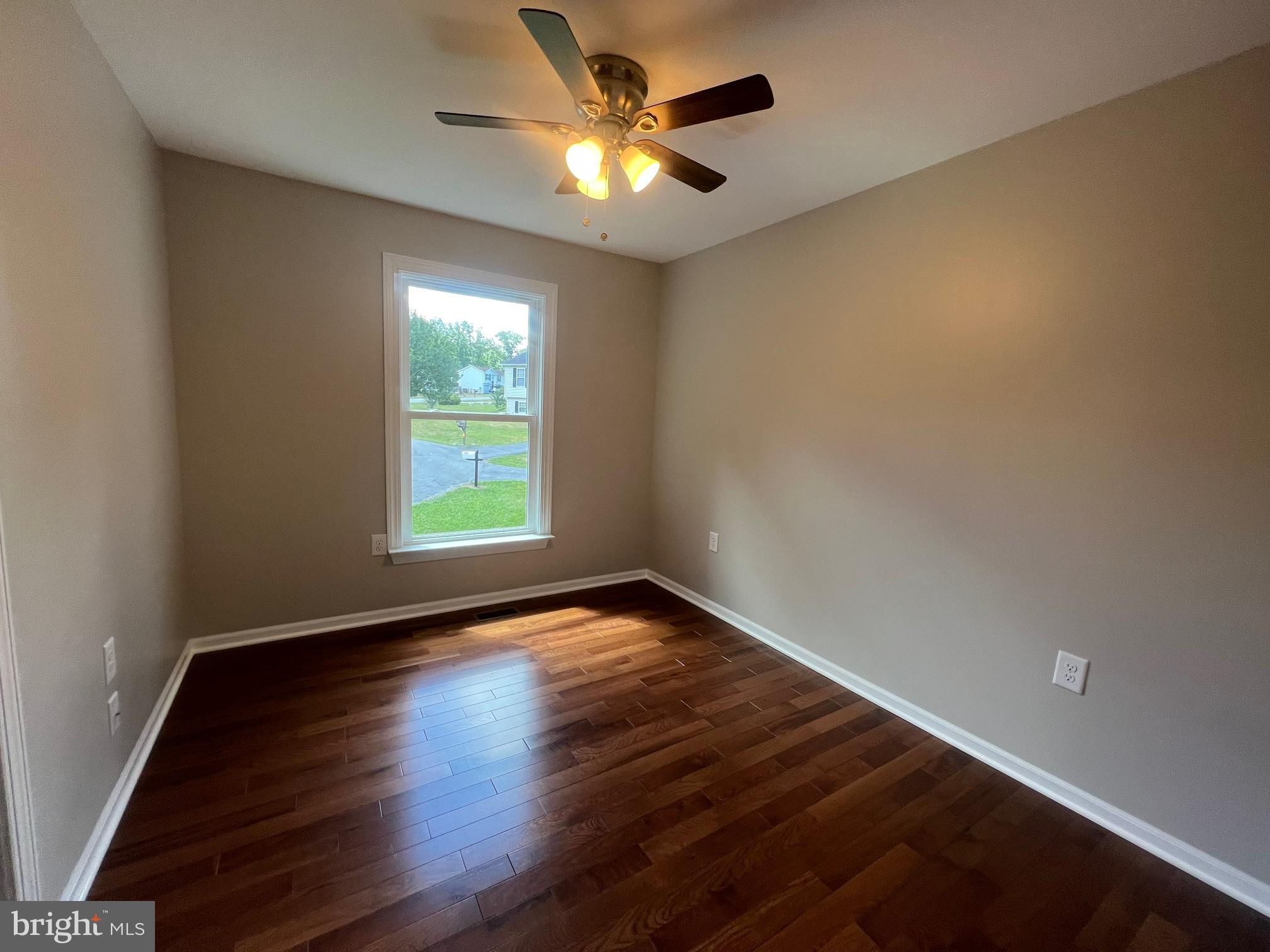 DOUGLAS OAKS - Residential