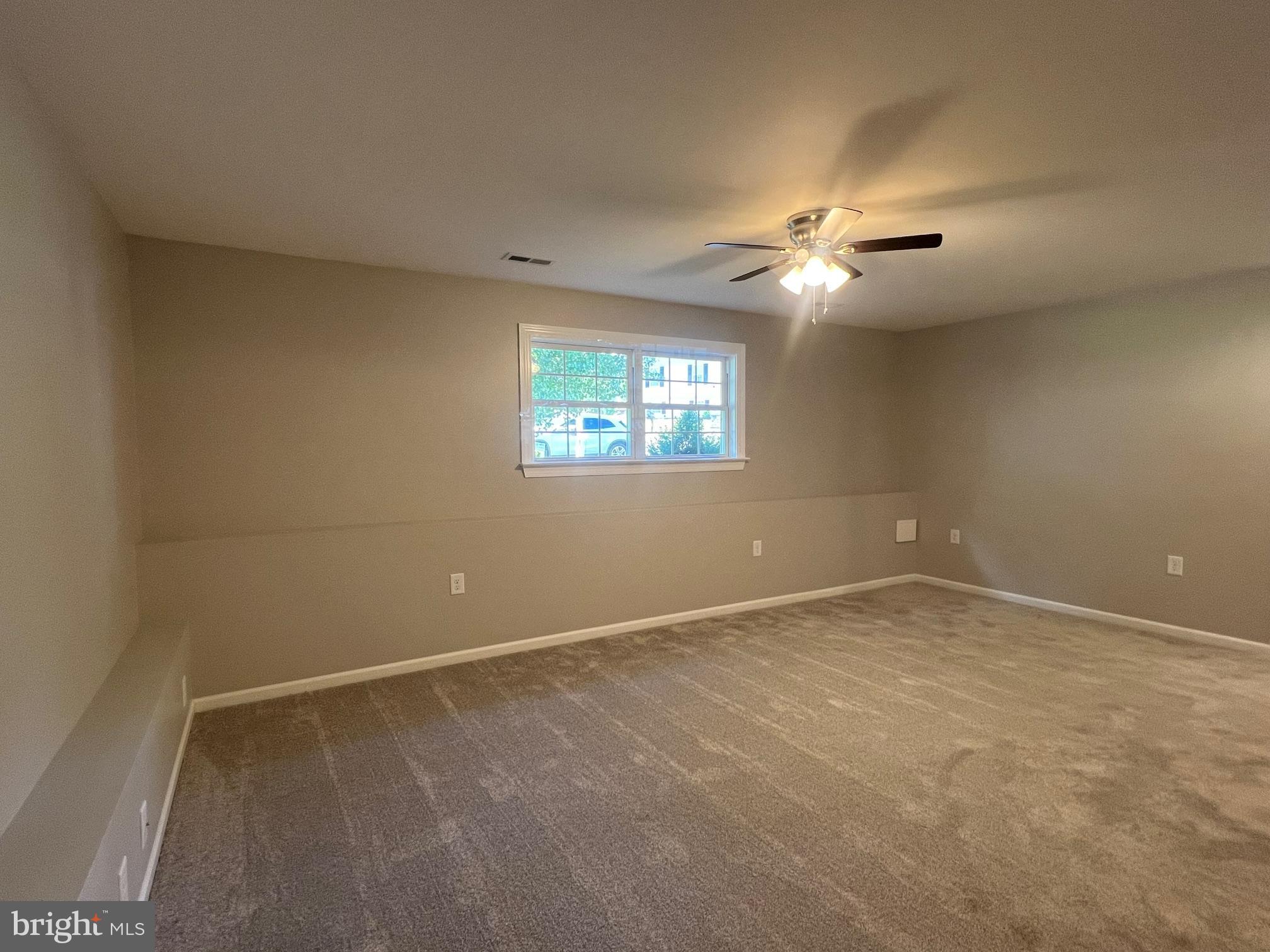 DOUGLAS OAKS - Residential