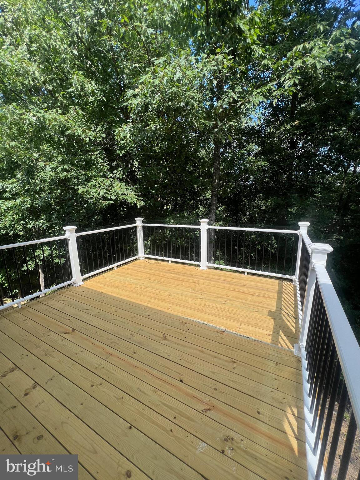 DOUGLAS OAKS - Residential