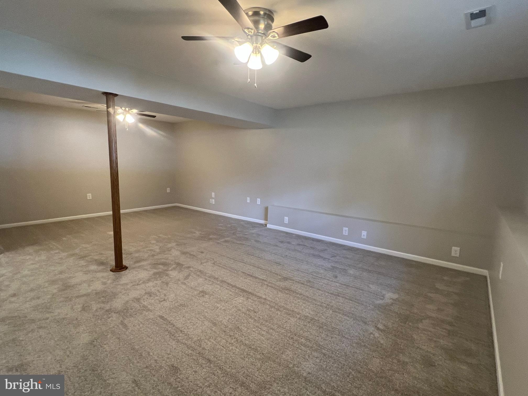 DOUGLAS OAKS - Residential