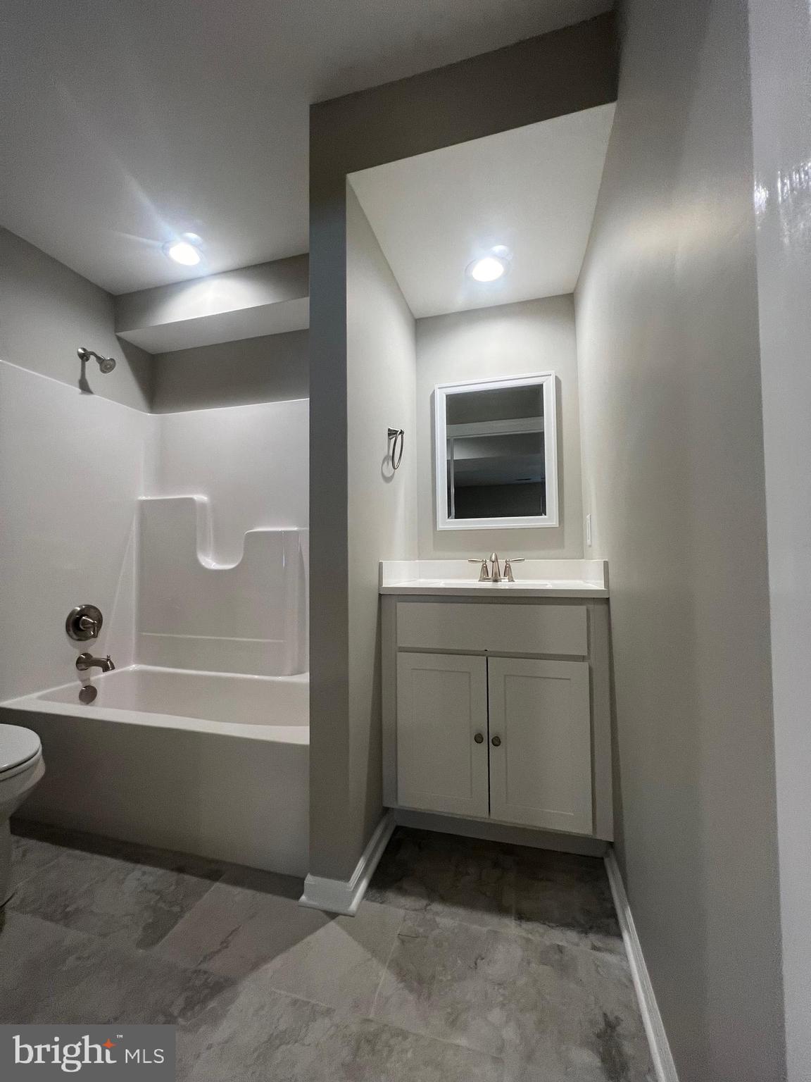 DOUGLAS OAKS - Residential