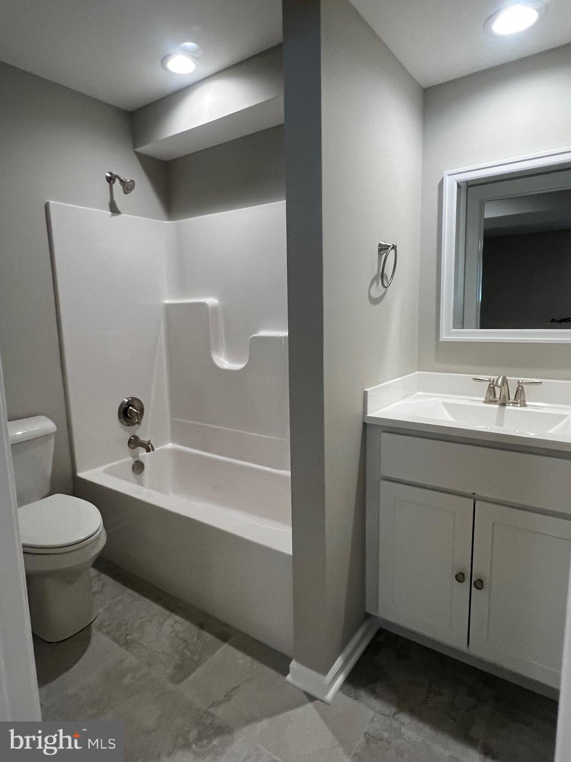 DOUGLAS OAKS - Residential