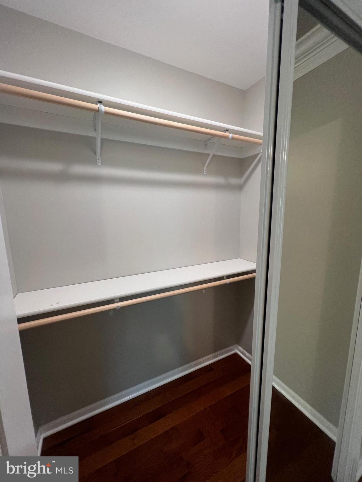 DOUGLAS OAKS - Residential