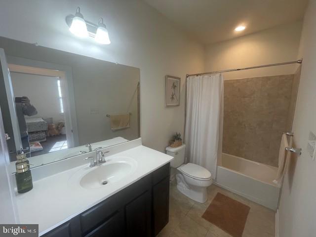 WATERSIDE - Residential Lease