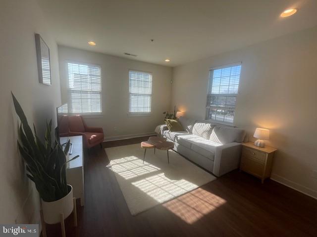 WATERSIDE - Residential Lease