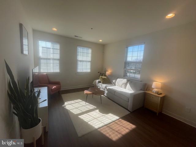 WATERSIDE - Residential Lease