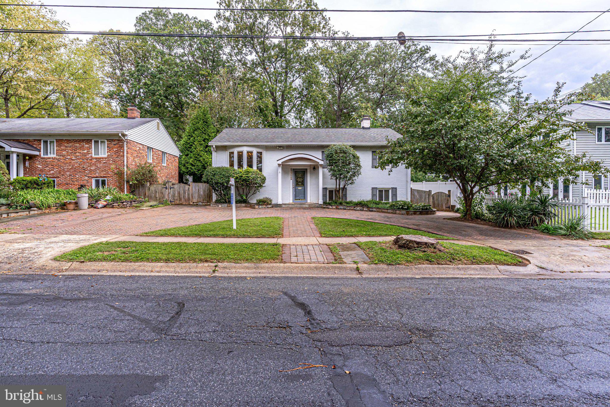 AYRLAWN - Residential Lease