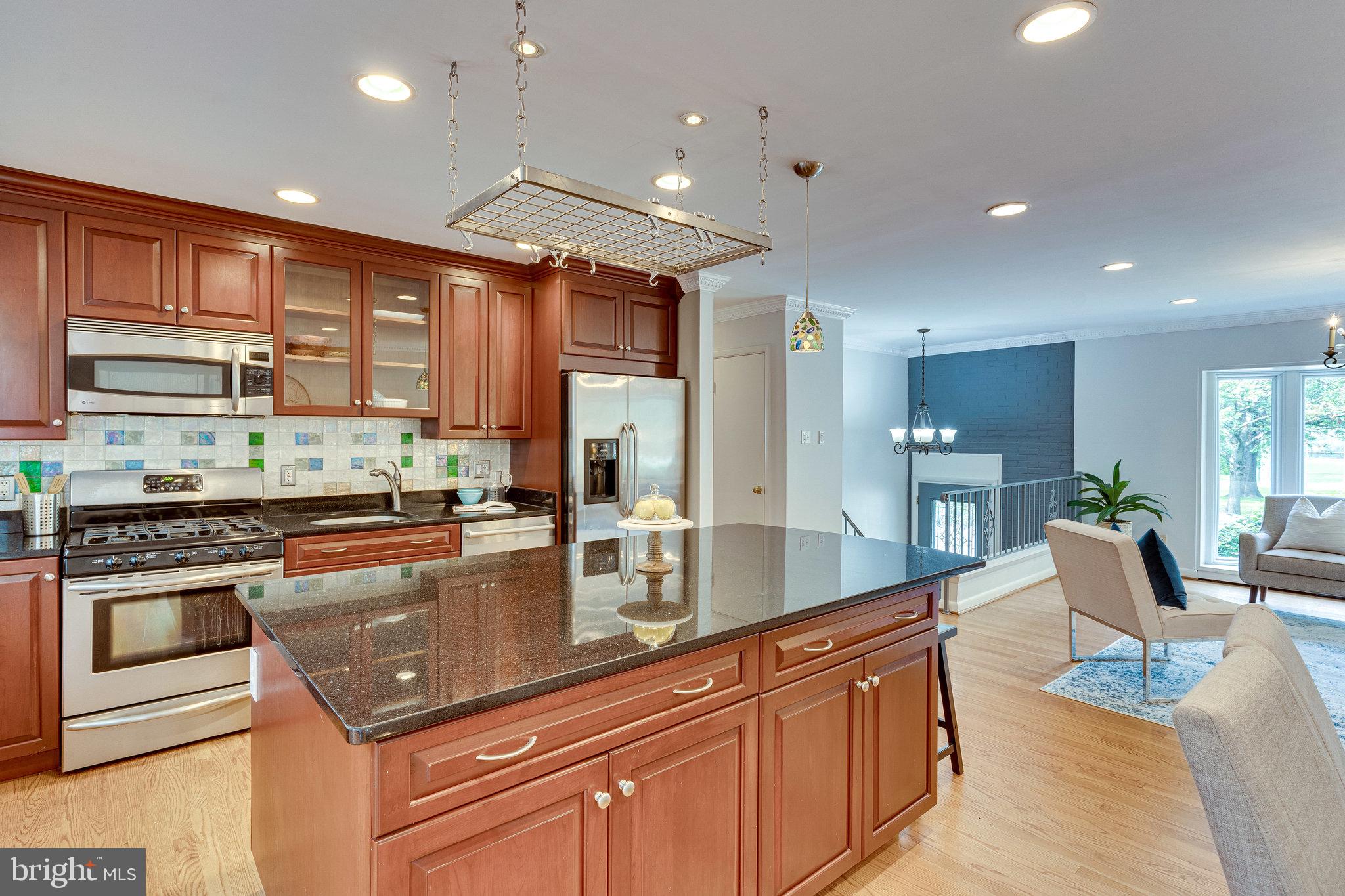 AYRLAWN - Residential Lease