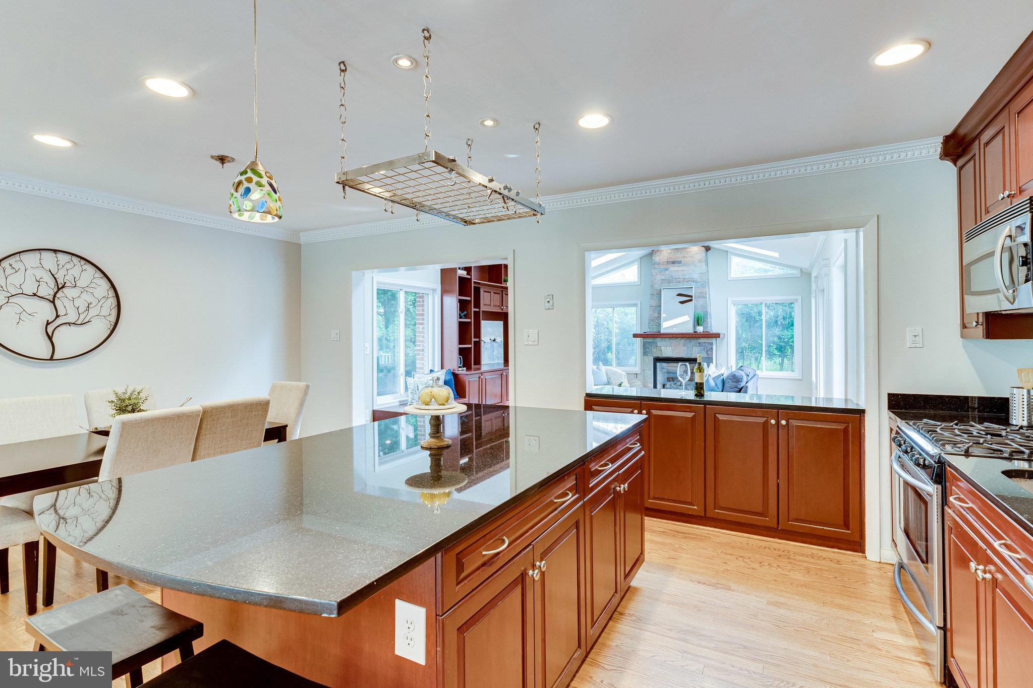 AYRLAWN - Residential Lease