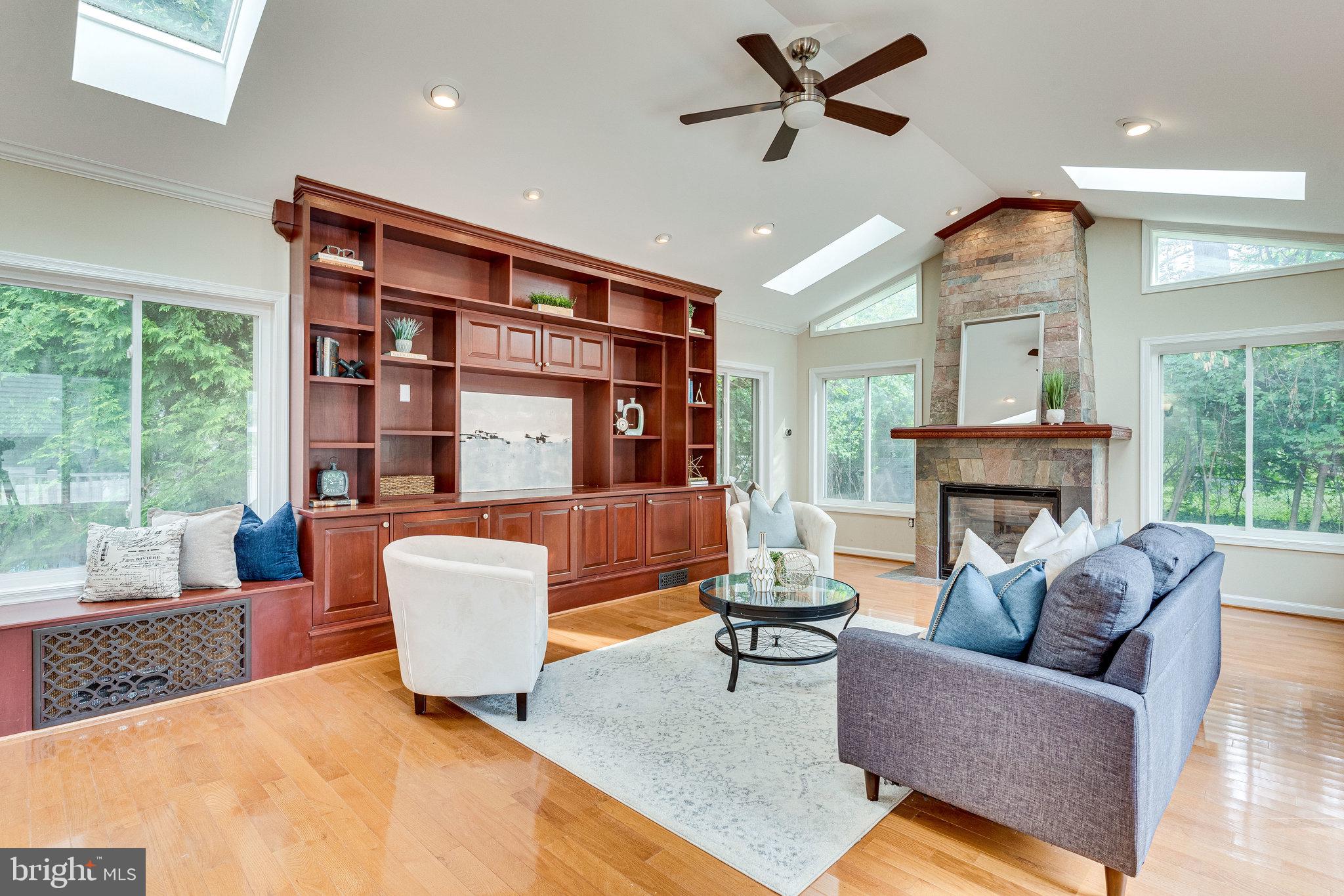 AYRLAWN - Residential Lease