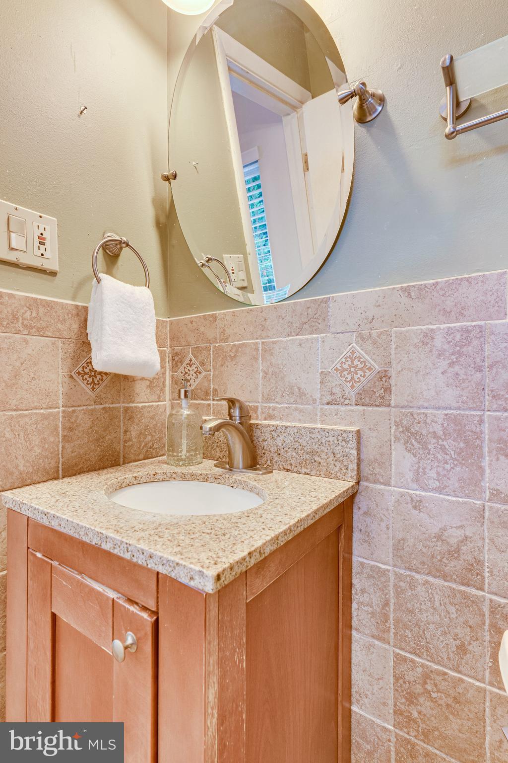 AYRLAWN - Residential Lease