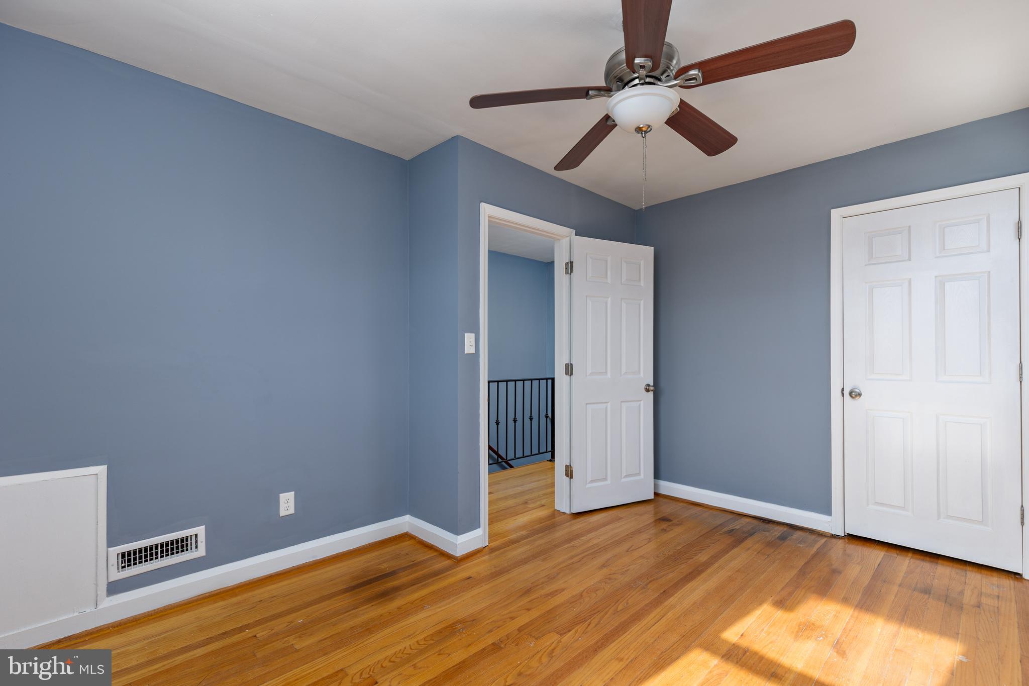 MEDFIELD - Residential