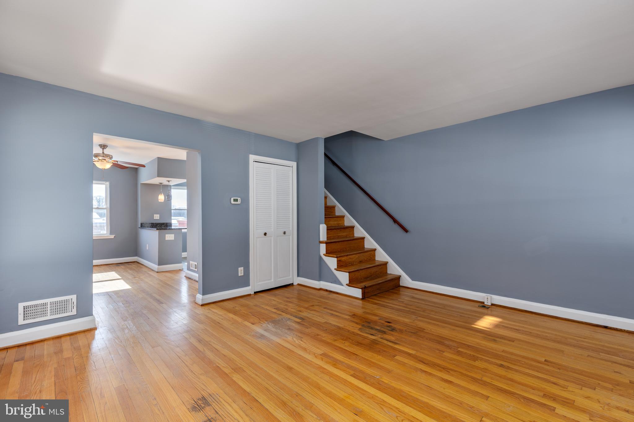 MEDFIELD - Residential