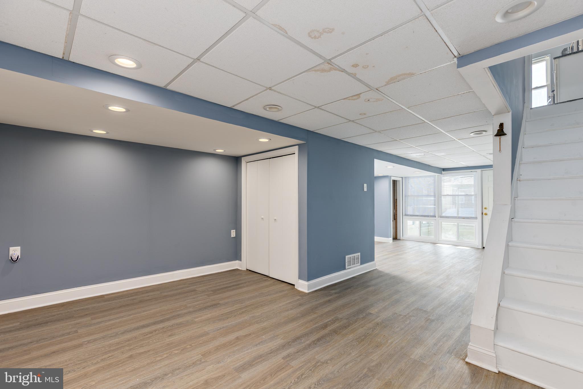 MEDFIELD - Residential