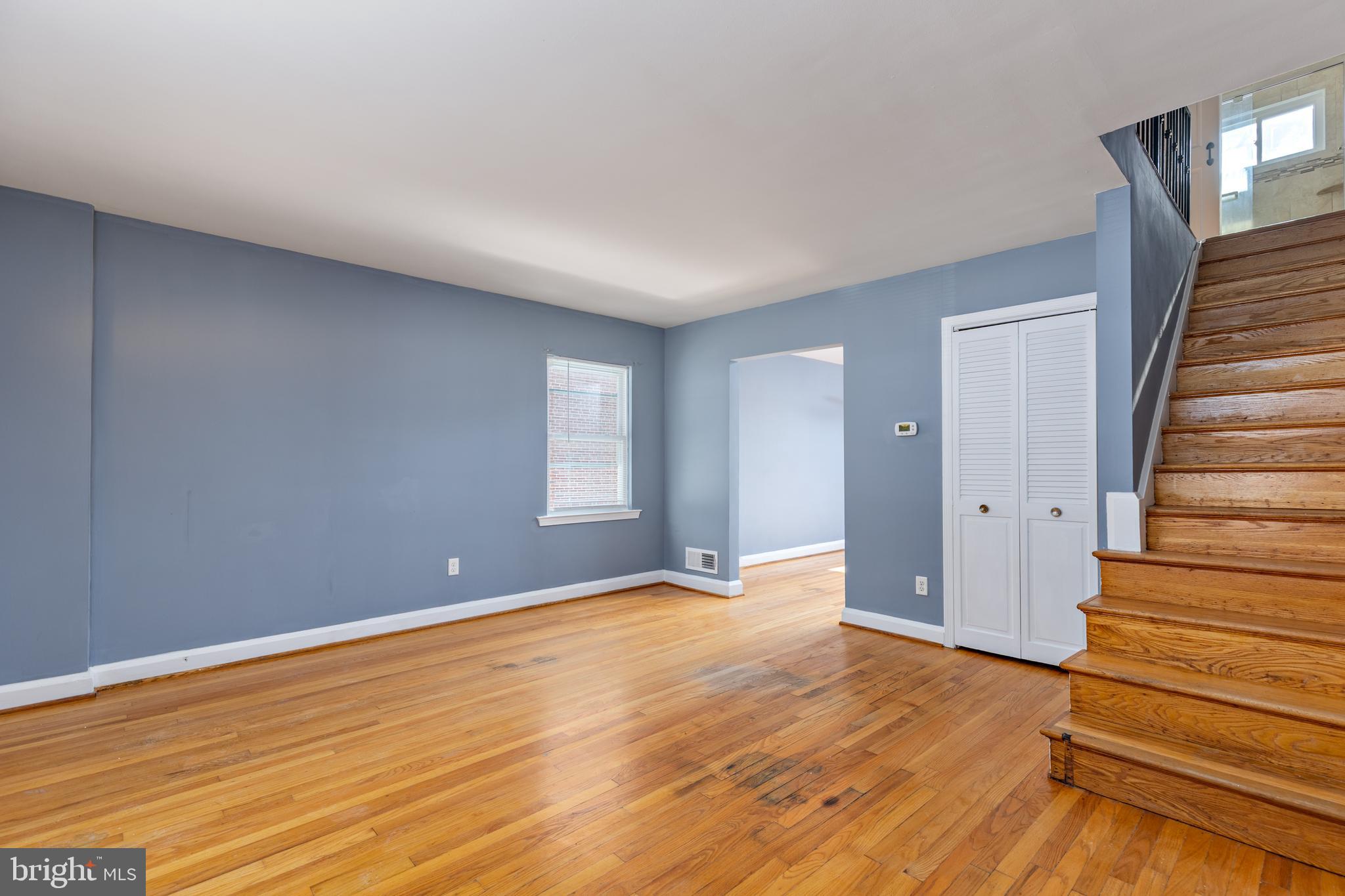 MEDFIELD - Residential