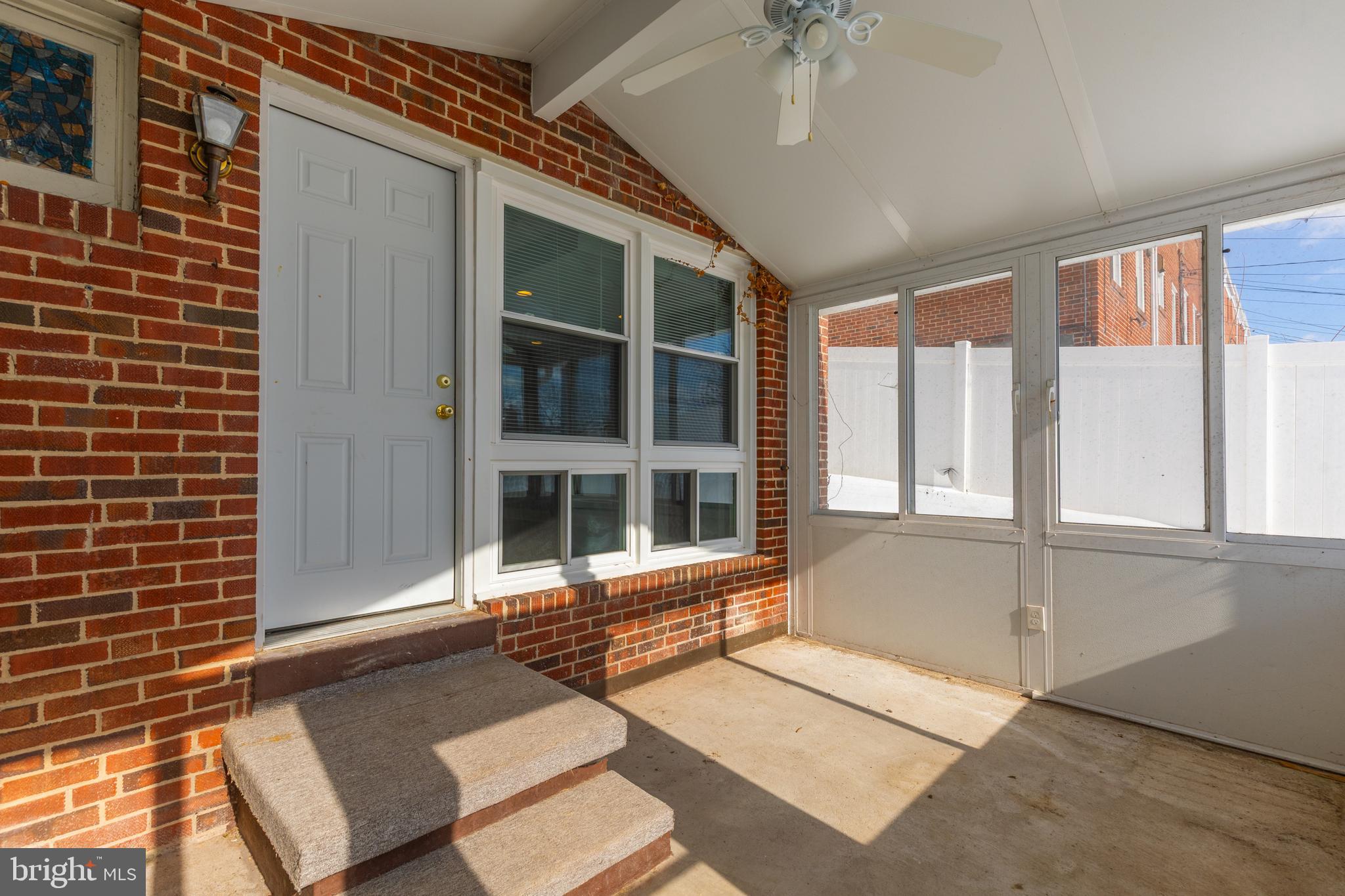 MEDFIELD - Residential