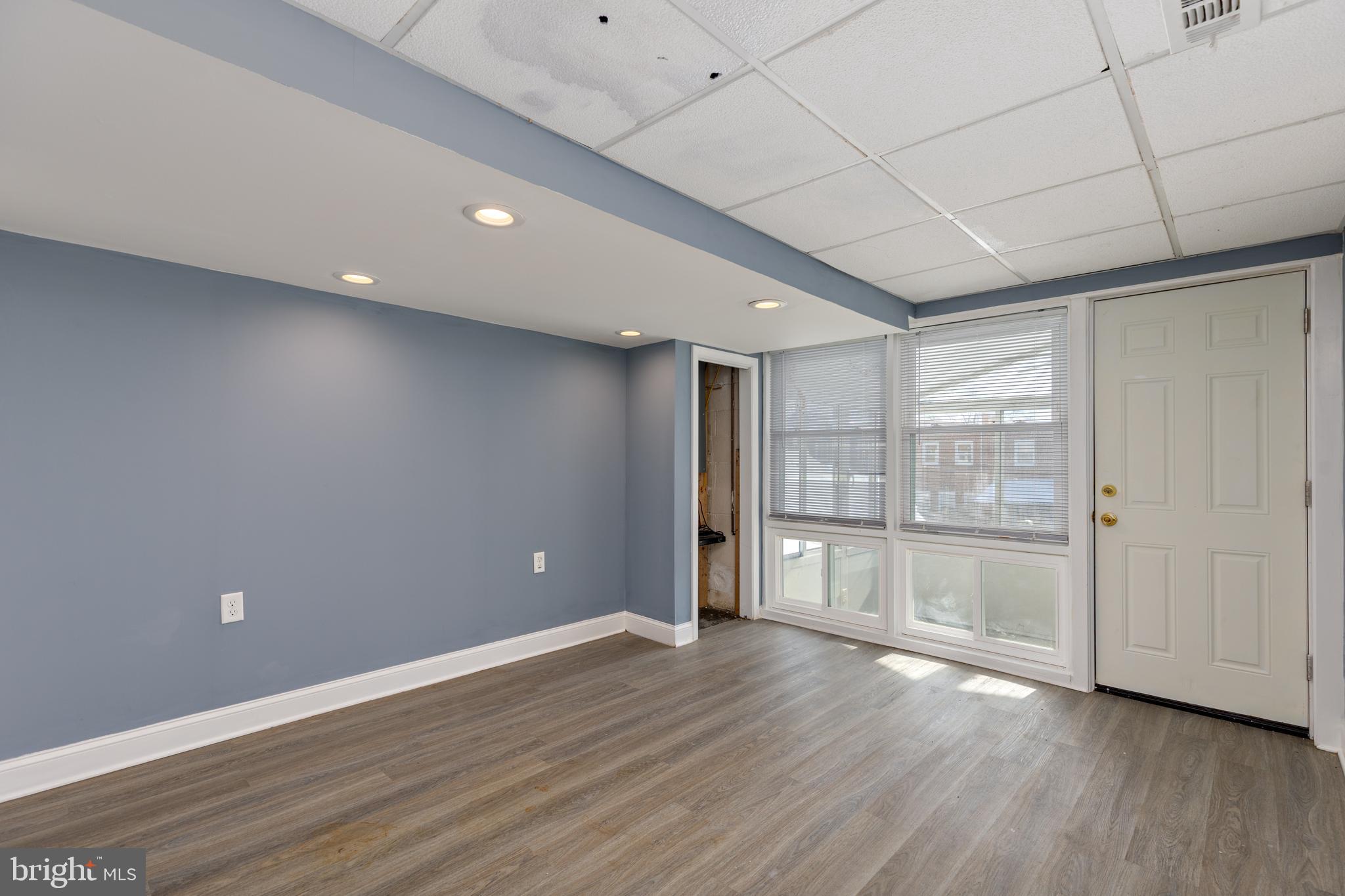 MEDFIELD - Residential