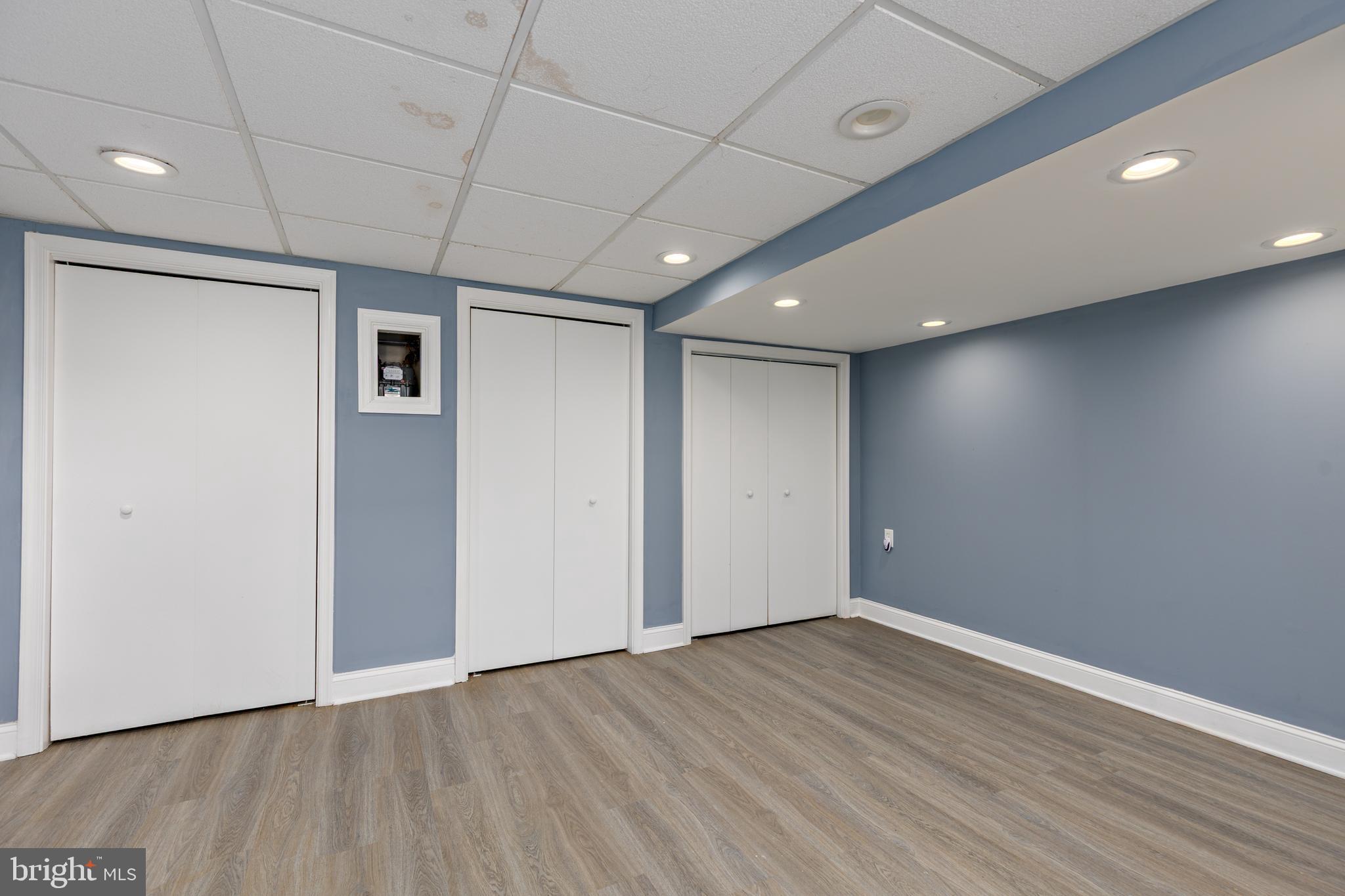 MEDFIELD - Residential