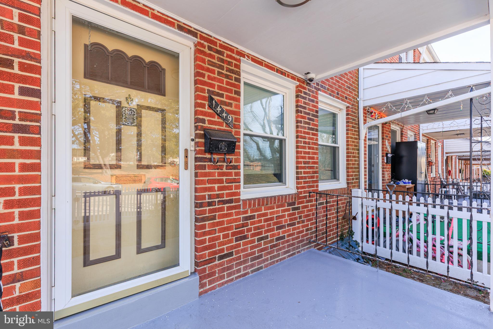 MEDFIELD - Residential