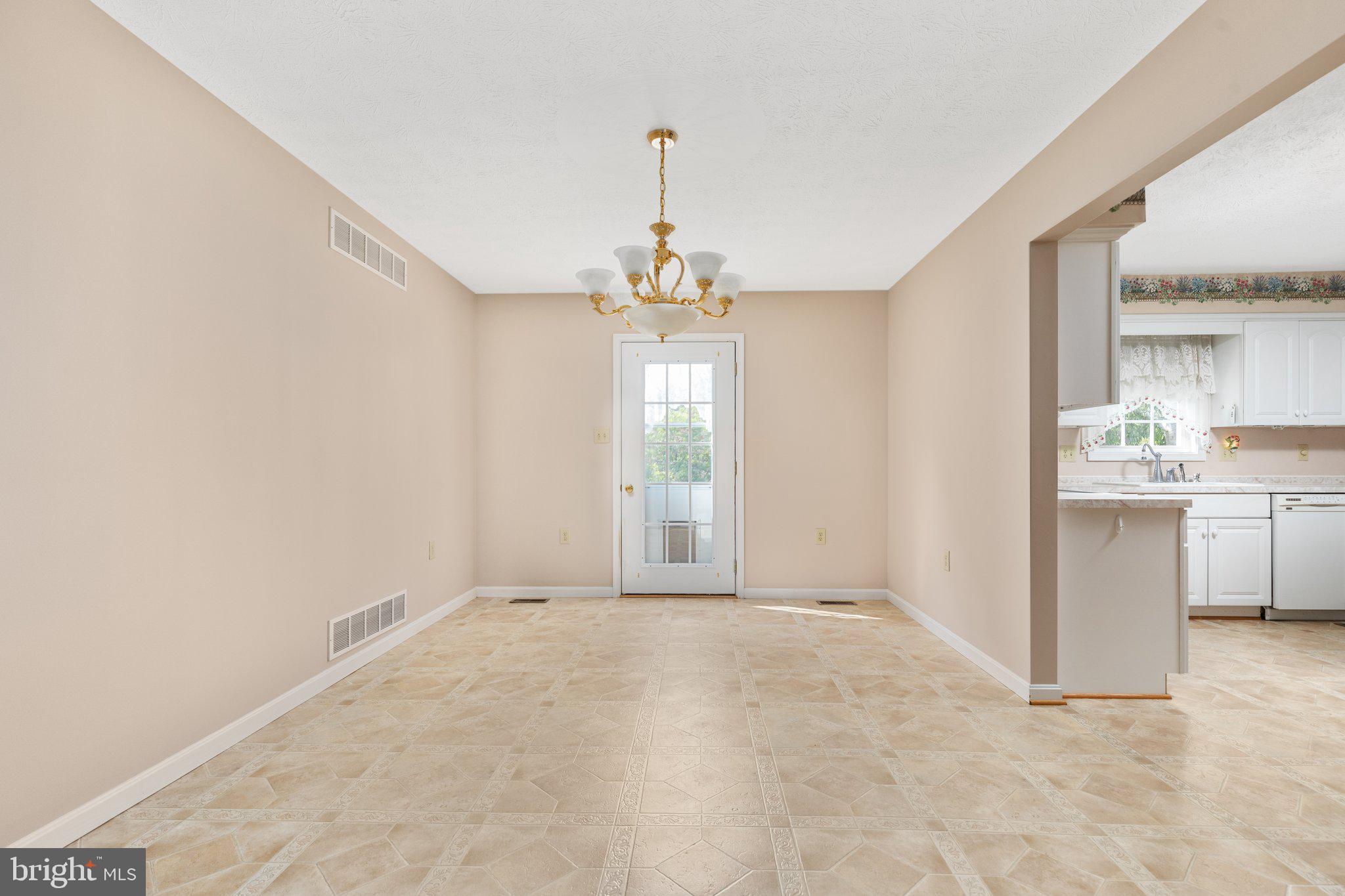 WOODLAWN ESTATES - Residential