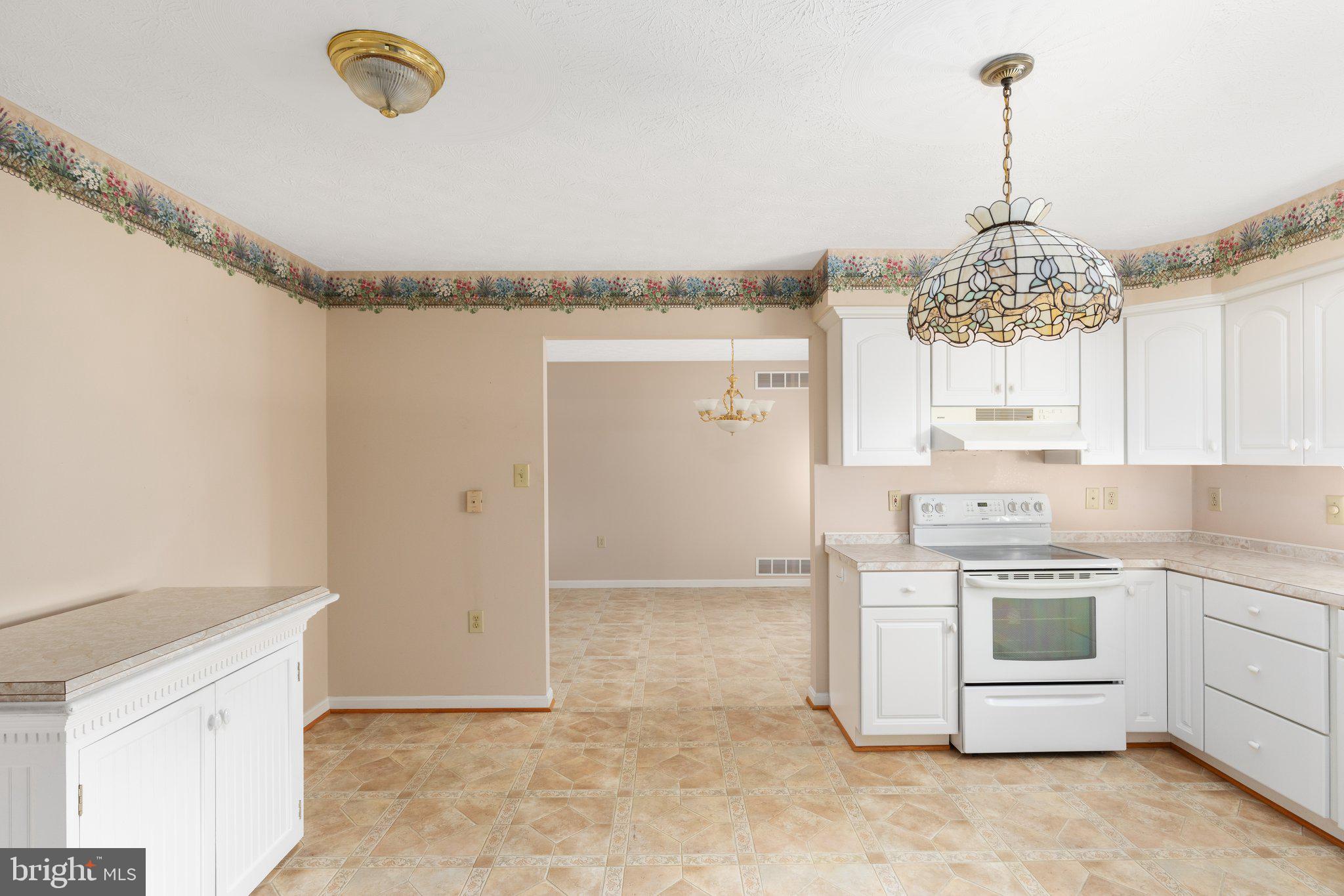 WOODLAWN ESTATES - Residential