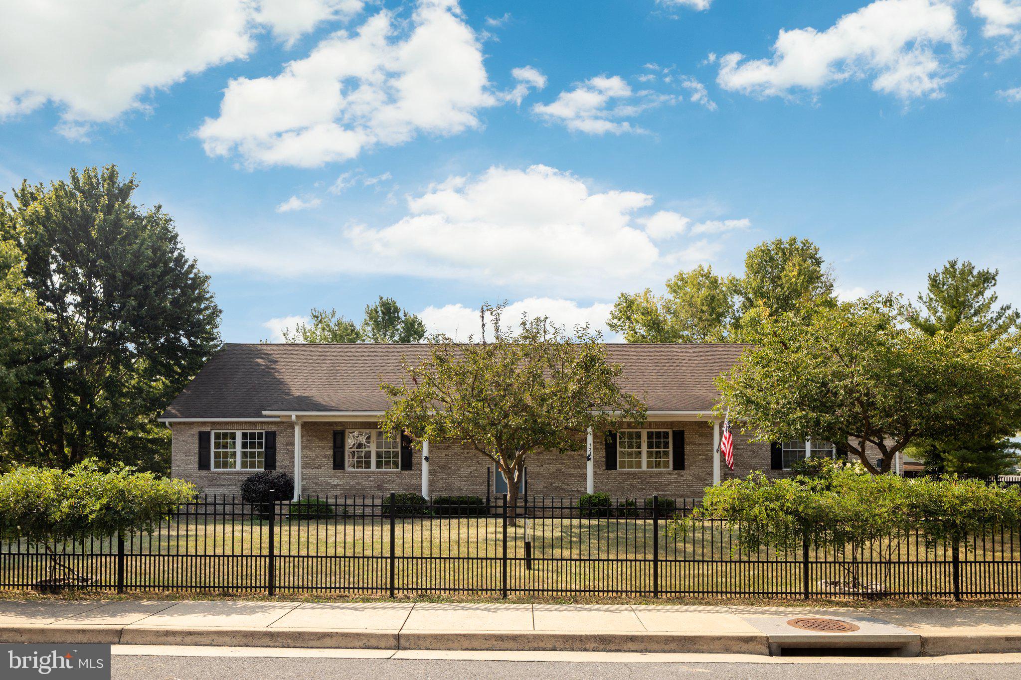 WOODLAWN ESTATES - Residential