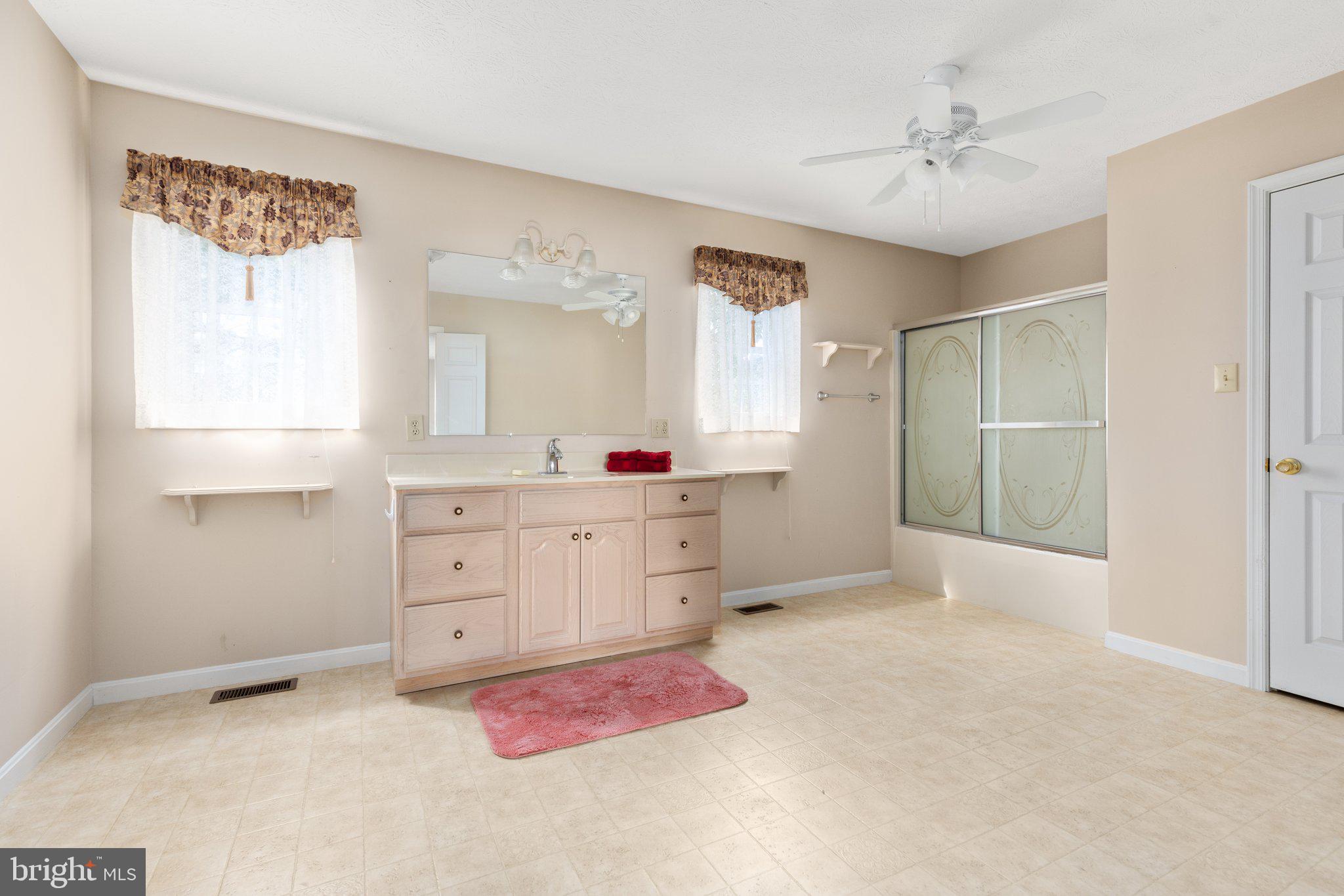 WOODLAWN ESTATES - Residential