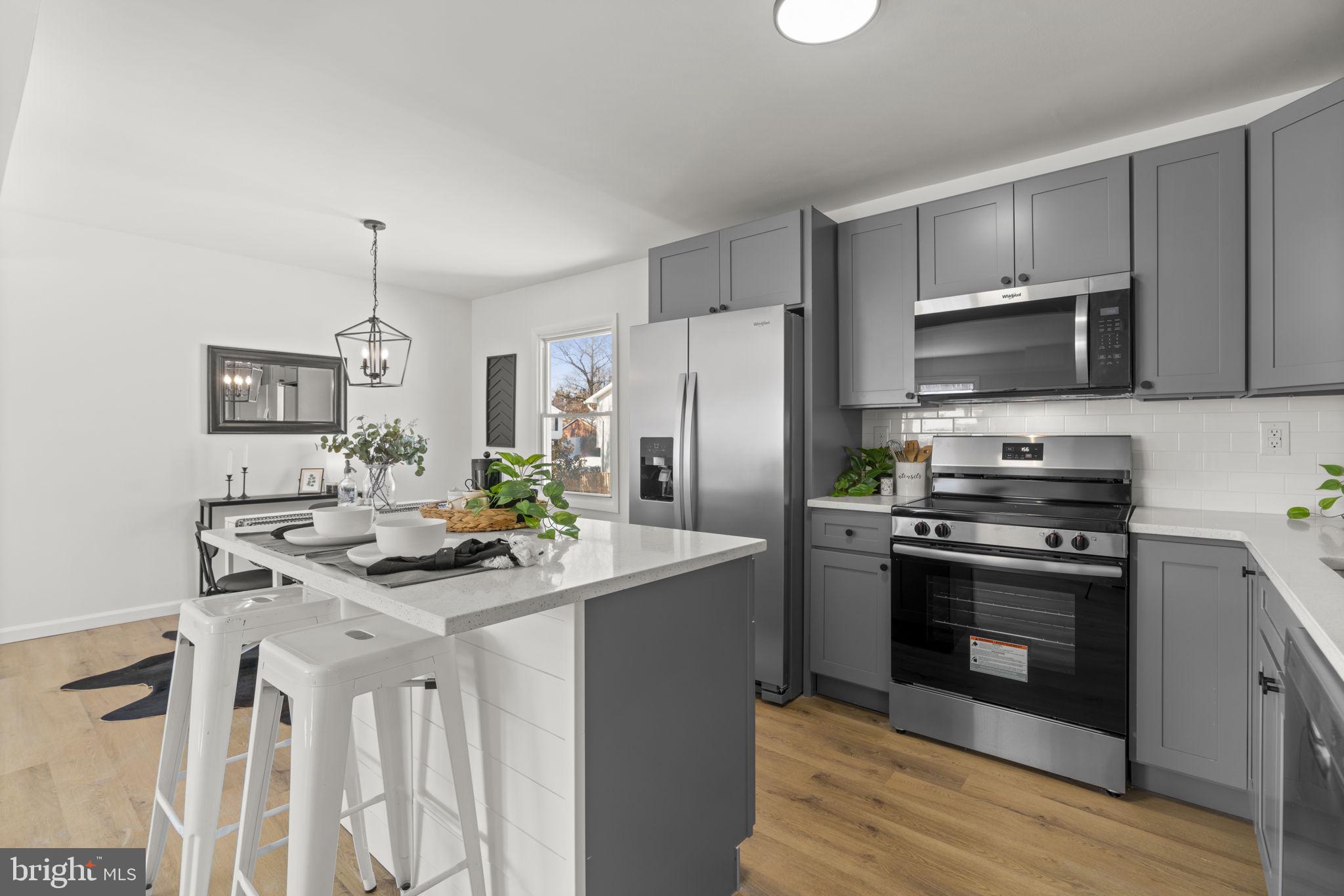 FOUR SEASONS ESTATES - Residential