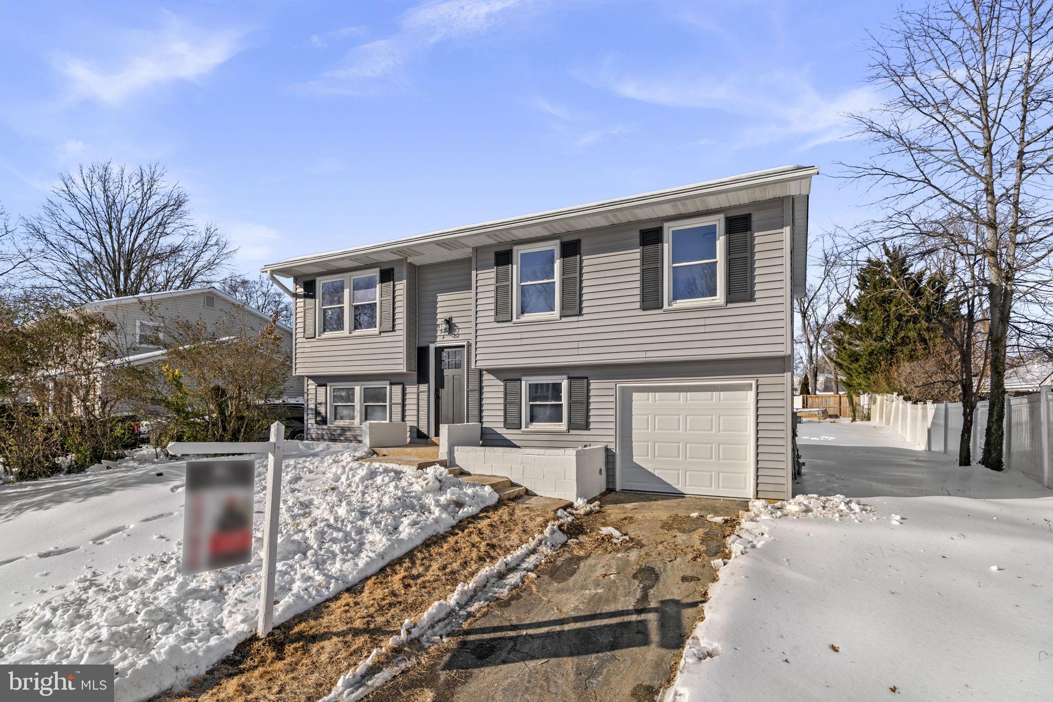 FOUR SEASONS ESTATES - Residential