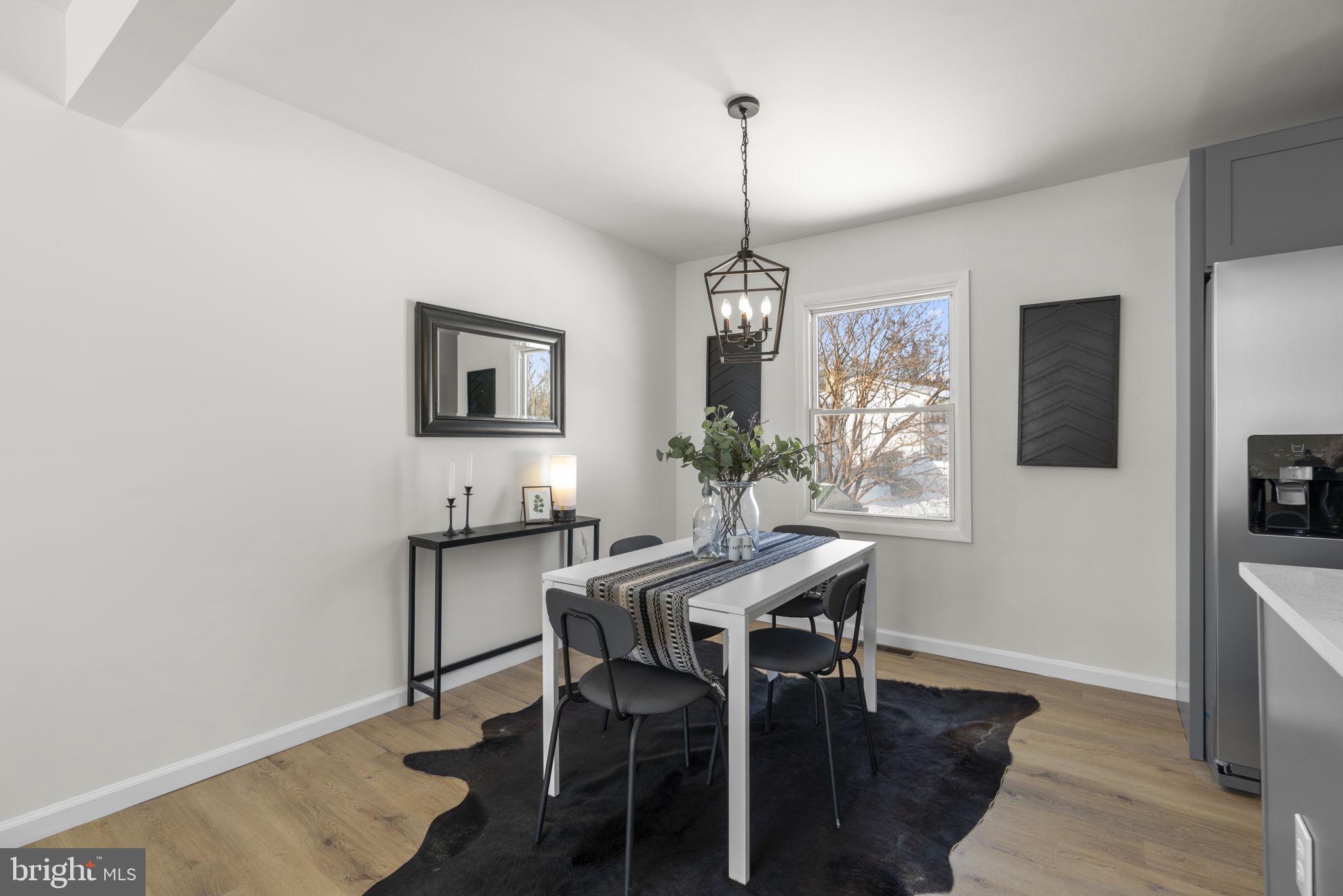 FOUR SEASONS ESTATES - Residential