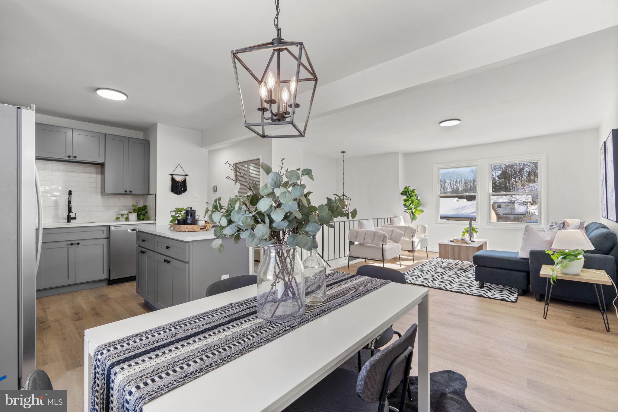 FOUR SEASONS ESTATES - Residential